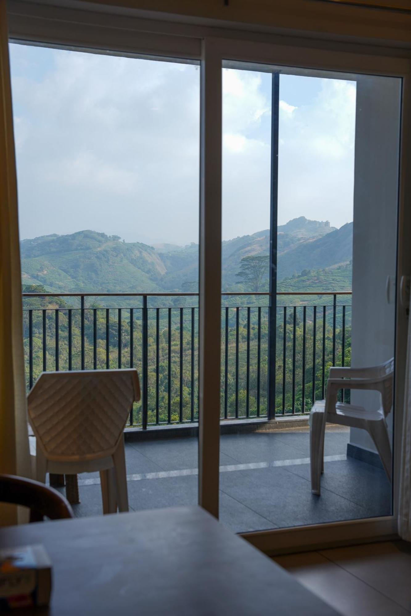 Vaga Nakshathra Suites Vagamon Eksteriør bilde